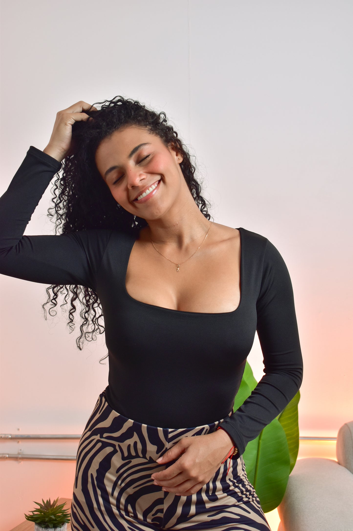 Body manga larga negro