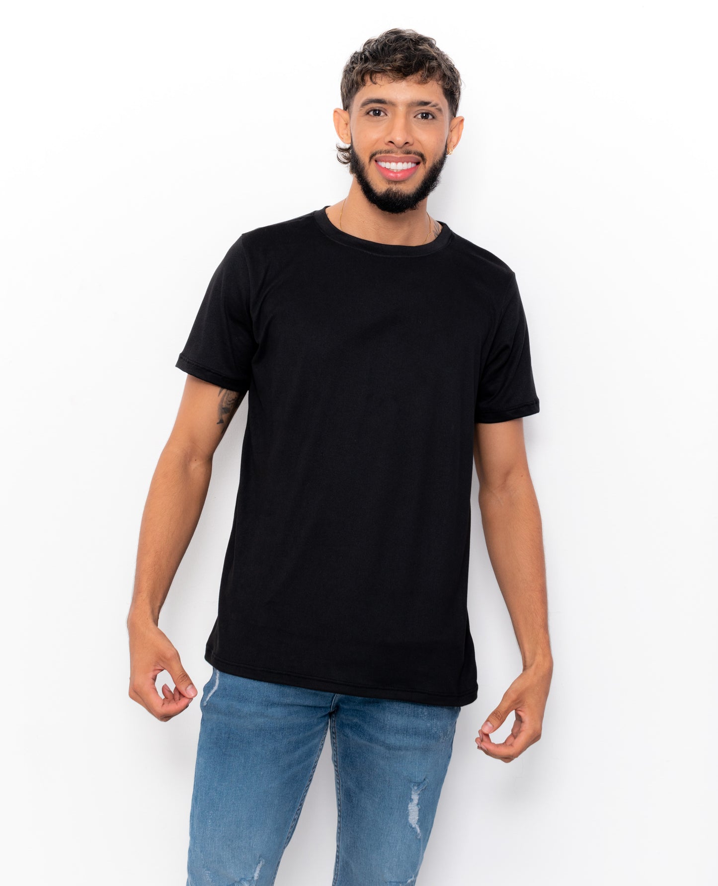 CAMISETA BASICA DE CABALLERO - NEGRO - PD