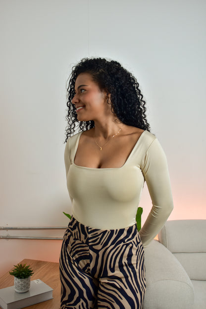 Body manga larga camel